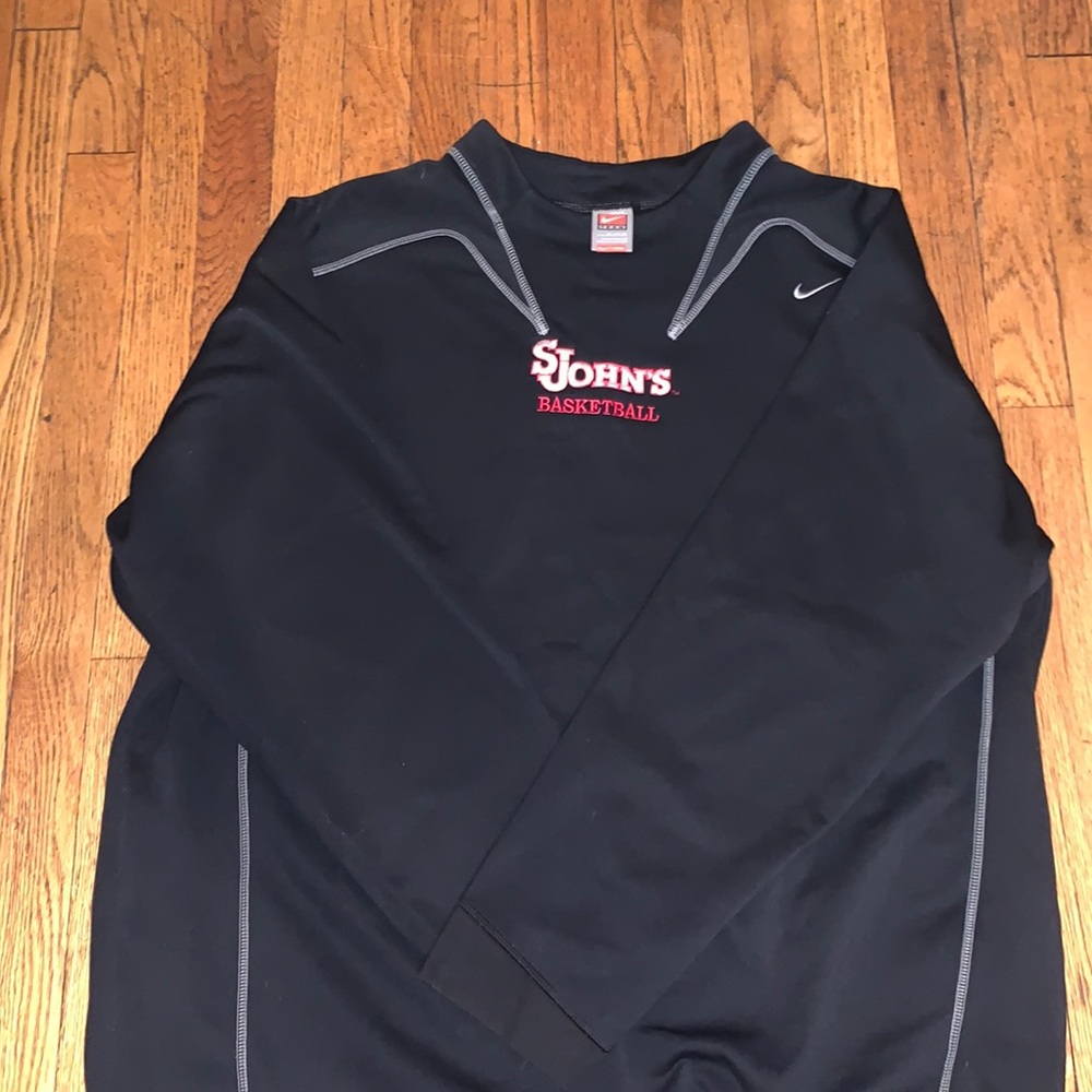 St John’s Basketball Pullover